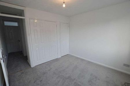 Coggeshall Grove, Wavendon Gate, MK7 - Photo 5