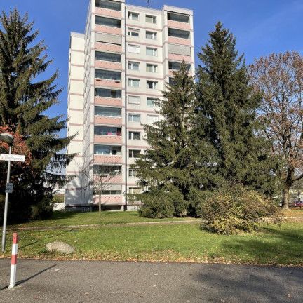 Einziehen & wohlfühlen! 2-Raum Wohnung mit Loggia im 8. Obergeschoss - Verfügbar ab 01.03.2026! ACHTUNG WOHNUNG WIRD IM FEBRUAR 2026 GENERALSANIERT! - Photo 2