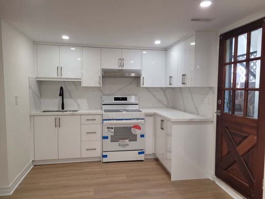 For Lease - 255 Weldon Avenue Unit# Lower, Oakville, Ontario - Photo 1