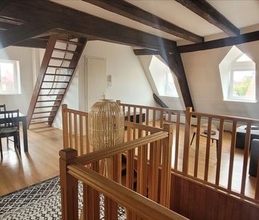 F2 meublé DUPLEX 77m² au sol CENTRE/CHAMP DE MARS - Photo 1