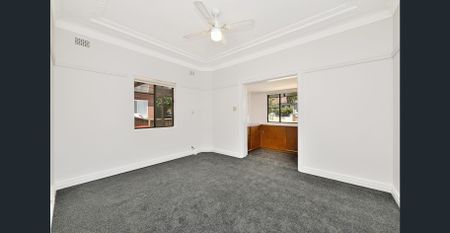 Peaceful Semi in a Leafy, Ultra-Convenient Setting - Photo 2