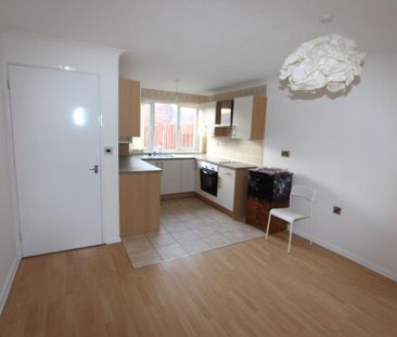3 bedroom terraced house to rent - Photo 5