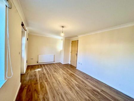 2 bedroom end of terrace house to rent - Photo 2