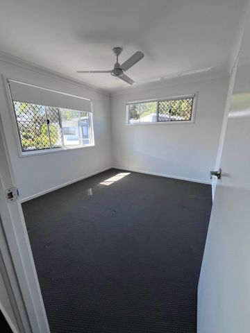 Albany Creek - Photo 2