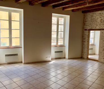 Location Appartement 3 pièces 69m² CAHORS 46000 - Photo 1