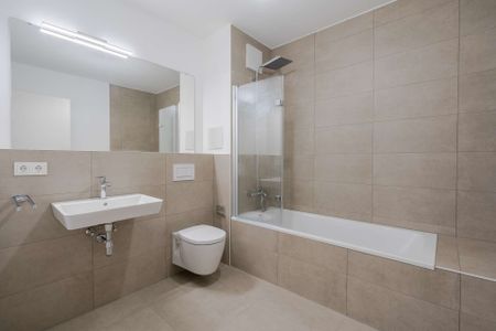 Geräumige 2-Zimmer-Wohnung mit privater Terrasse - Foto 3