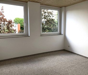 **VERMIETET** Helle 3-Zimmer-Wohnung mit Sonnenbalkon in angenehmer Stadtlage…. - Foto 1