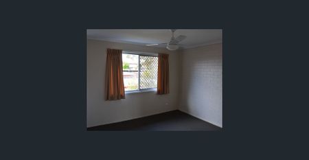 Two Bedroom Townhouse Close To Amenities - Photo 3