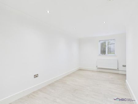 2 bedroom semi-detached house to rent - Photo 2