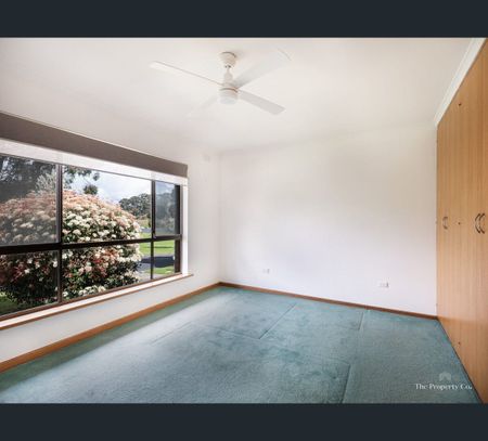 9 Tweed Cresent, Mount Gambier, SA 5290 - Photo 3