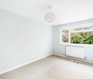 Available unfurnished from 21/11/2025 - Photo 2