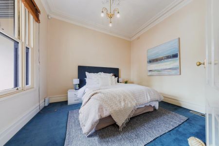 2 Bed, 1 Bath - Photo 5