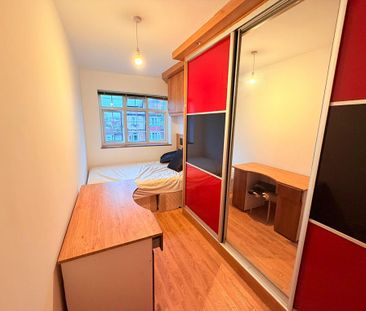 House share to rent - Photo 2