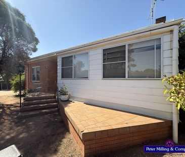 A QUAINT LITTLE HOUSE TO CALL HOME - Photo 2