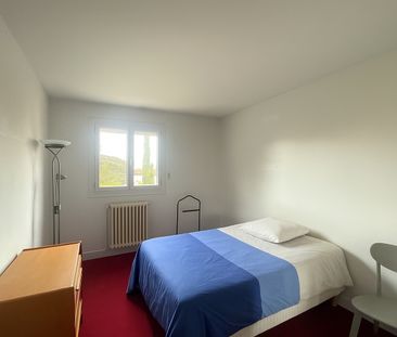 Location Appartement 3 pièces 83m² - Photo 4