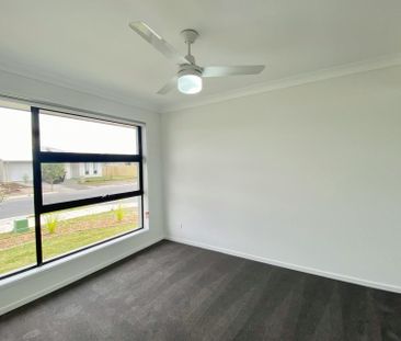 Spacious 4-Bedroom Family Home Available! - Photo 4