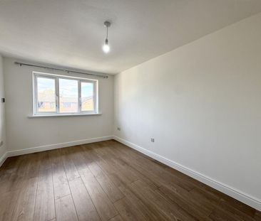 1 Bedroom Flat - Second Floor To Let - Photo 4