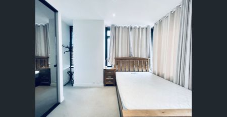 Furnished Two Bed Apartment in Prime Location - Photo 2