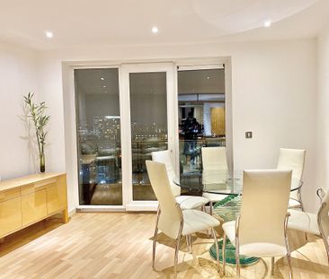 31 The Quays, SALFORD - Photo 1