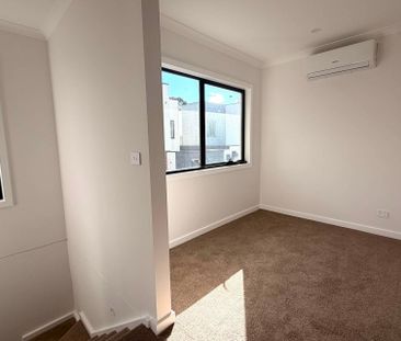 22 Bawar Place, Hallam VIC - Photo 2