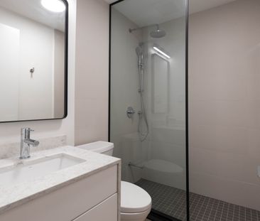 Bright 1Bed, 1Bath in Leslieville. - Photo 5