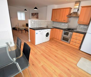 4 bedroom townhouse to rent - Photo 5