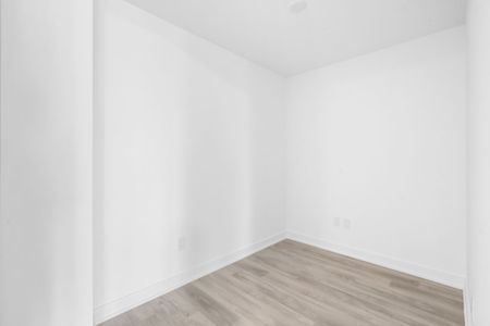 For Lease - 220 Missinnihe Way Unit# 307, Mississauga, Ontario - Photo 5