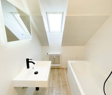 Traumhafte Dachgeschosswohnung mit Weitblick und moderner Ausstattung! - Foto 6