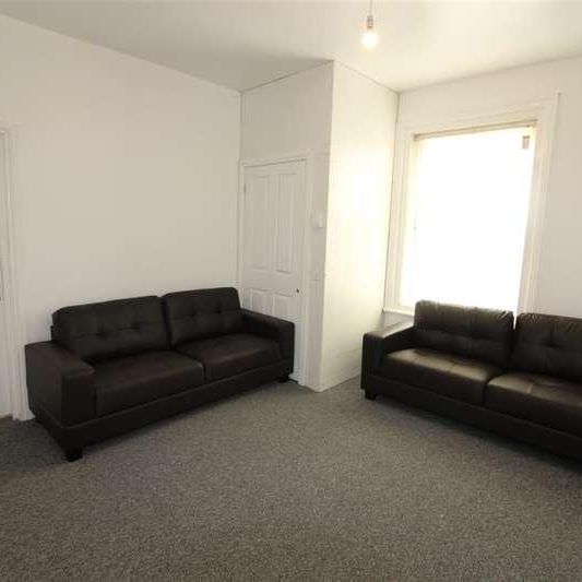 Hill Lane, Southampton, SO15 - Photo 1