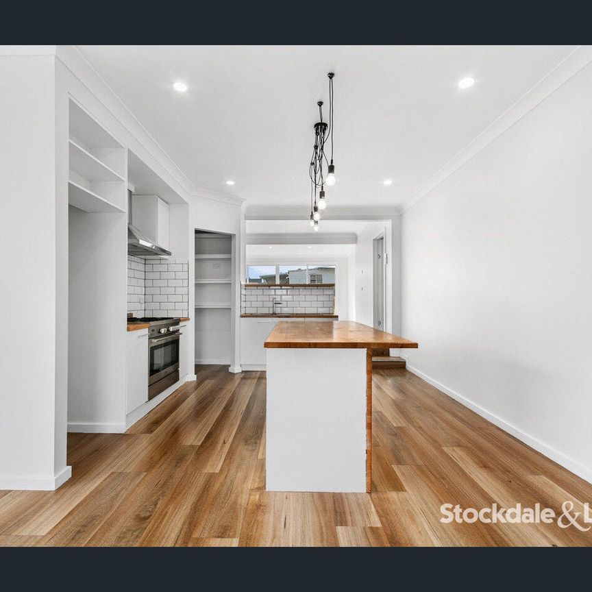 27 Booth Street, Morwell, Vic 3840 - Photo 1