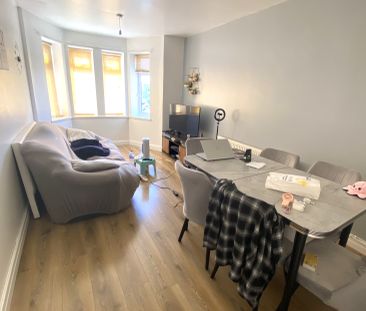 £1,100 PCM, Spacious Two Bedroom Flat in North Clive Street, Grange... - Photo 1