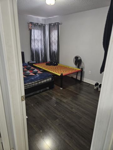 For Lease - 19 Arthurs Crescent, Brampton, Ontario - Photo 2