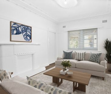 Renovated period home - Photo 1