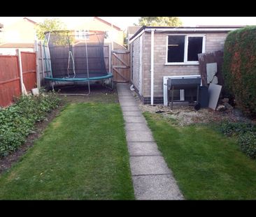 3 Bed Semi-Detached House, Blakesley Walk, LE4 - Photo 5