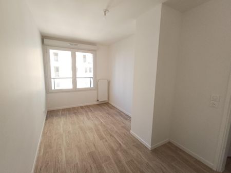 location Appartement T3 DE 65.2m² À BOBIGNY - Photo 2