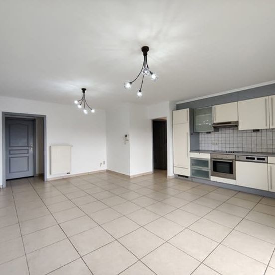 Appartement te huur - Photo 1