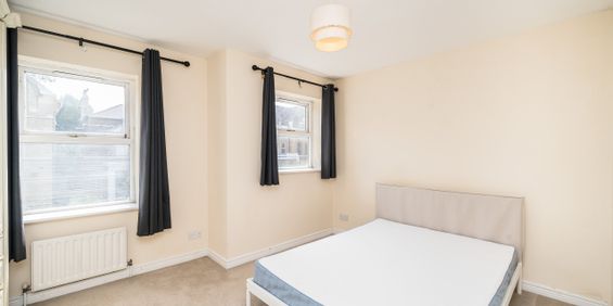 Gower Close, Balham, SW4, London - Photo 3