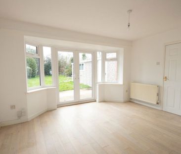 18, Ashling Park Road **, Denmead - Photo 2