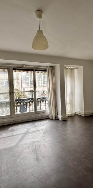 BAYONNE CENTRE VILLE - T2 VIDE A L'ANNEE à louer de 2 pièce(s) sur 51 m² - Photo 1