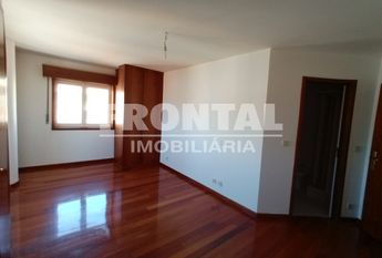 Apartamento T3 em Porto
