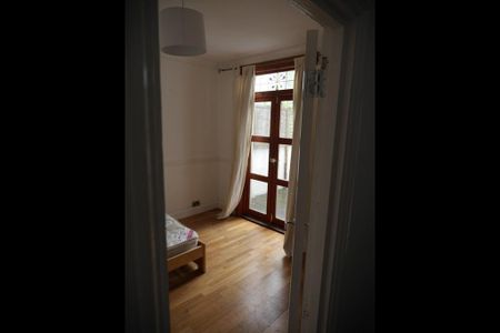 5 bedroom terraced house to rent - Photo 3