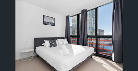 Free Zone 2 Bedrooms 1 Bath 1 Car Available Now (Fully furnished) - Photo 5