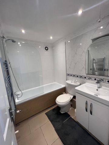 Room in a Shared Flat, Stunning Double Room In North Greenw, SE10 - Photo 3