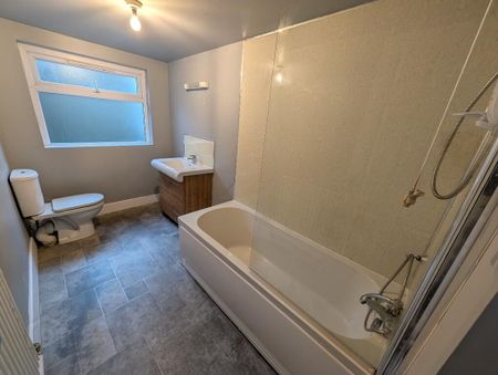 12 Ballyphilip Road, Portaferry, BT22 1RB - Photo 3