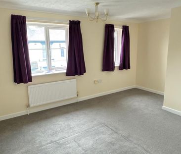Commodore Road Oulton Broad, Lowestoft - Photo 6