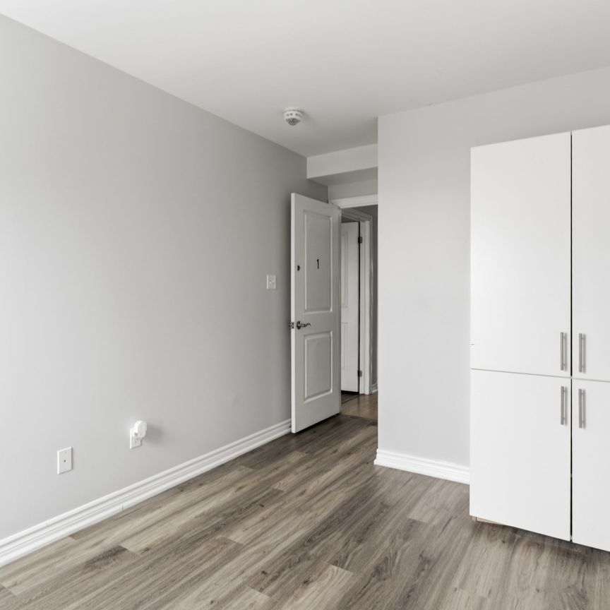 For Lease - 244 Penetanguishene Road Unit# 4, Barrie, Ontario - Photo 1