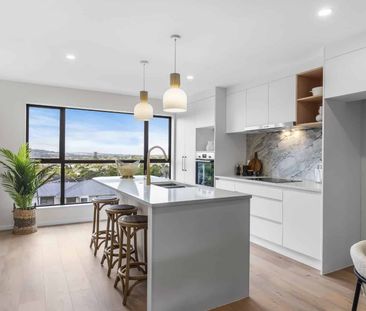 Spacious and Modern - Photo 3