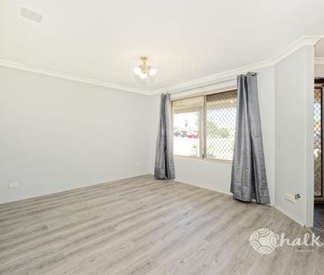 BEAUTIFUL SPACIOUS PROPERTY ! GREAT LOCATION! - Photo 1