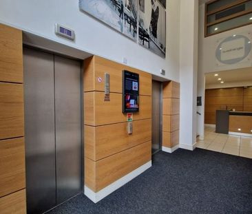 2 Bed Flat, The Quadrangle, M1 - Photo 5