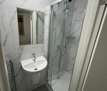 5 bedroom house of multiple occupation to rent - Photo 4